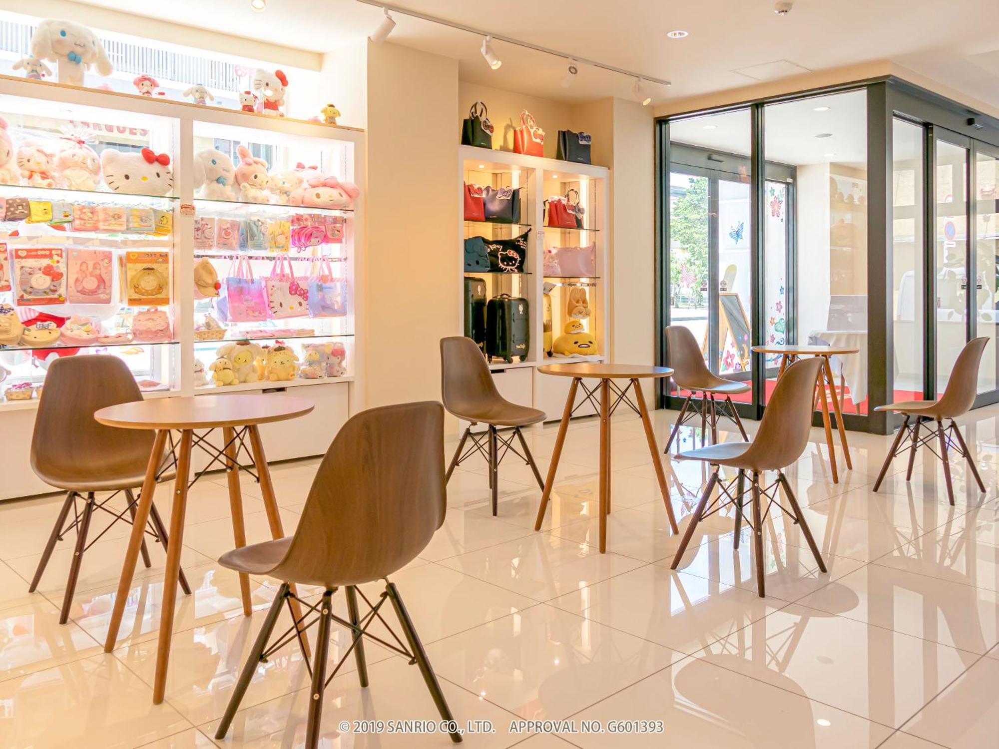 Hotel Okinawa With Sanrio Characters Naha Bagian luar foto